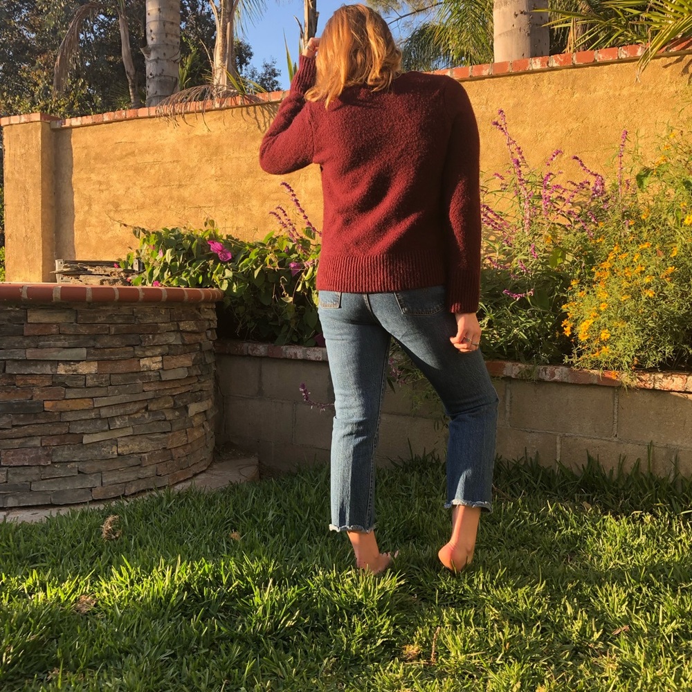 Maroon sweater - Picture 3 of 4
